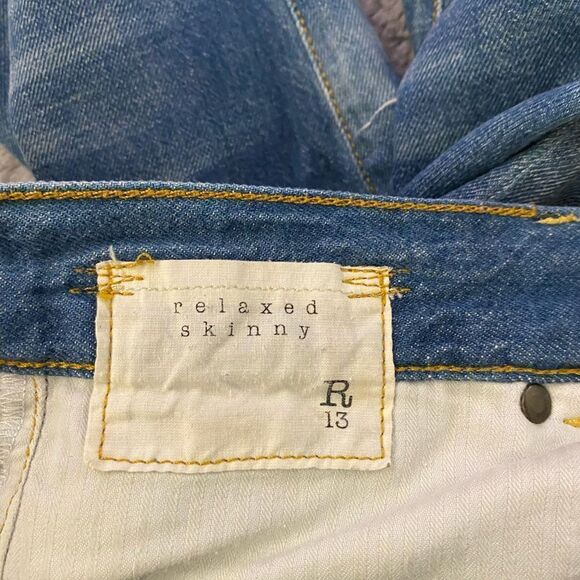 R 13 relaxed skinny jeans, size 24 - Picture 9 of 10